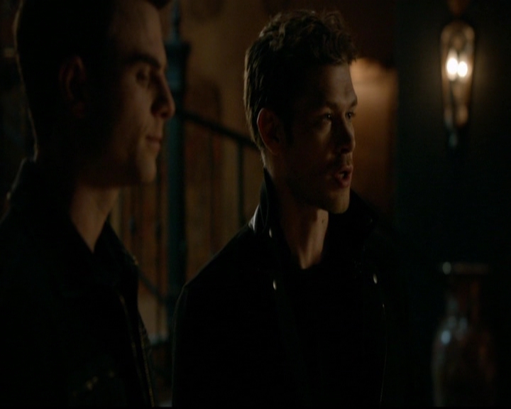 VampireDiariesWorld-dot-nl_TheOriginals_3x15AnOldFriendCalls1547.jpg