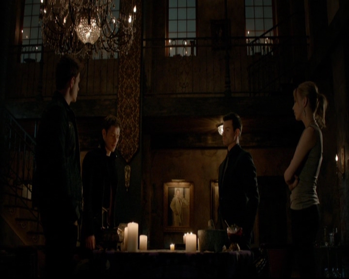VampireDiariesWorld-dot-nl_TheOriginals_3x15AnOldFriendCalls1560.jpg
