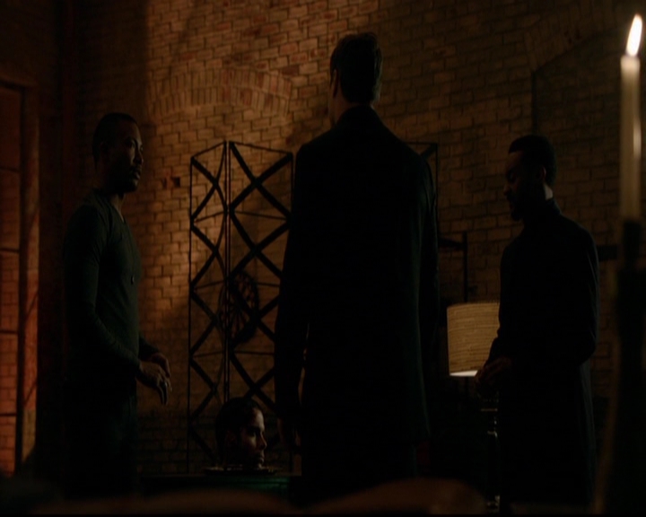 VampireDiariesWorld-dot-nl_TheOriginals_3x15AnOldFriendCalls1604.jpg