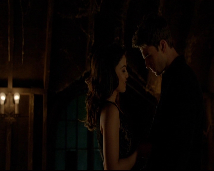 VampireDiariesWorld-dot-nl_TheOriginals_3x15AnOldFriendCalls1983.jpg