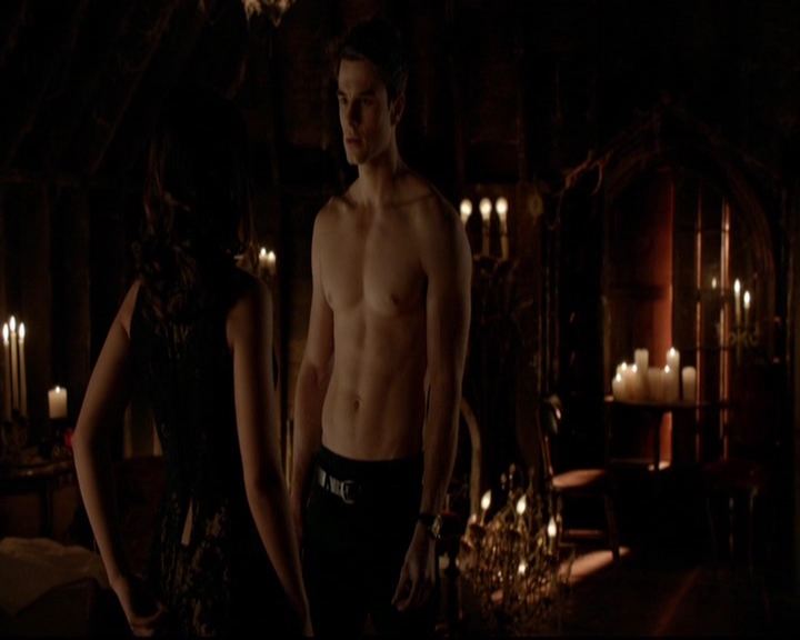 VampireDiariesWorld-dot-nl_TheOriginals_3x15AnOldFriendCalls1997.jpg
