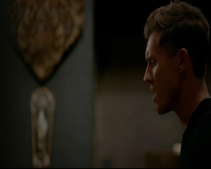 VampireDiariesWorld-dot-nl_TheOriginals_3x16AloneWithEverybody0917.jpg
