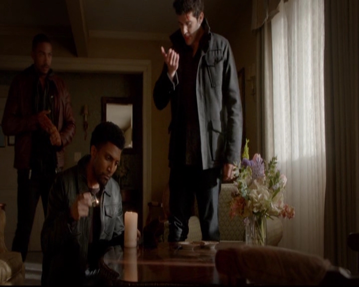 VampireDiariesWorld-dot-nl_TheOriginals_3x16AloneWithEverybody1227.jpg