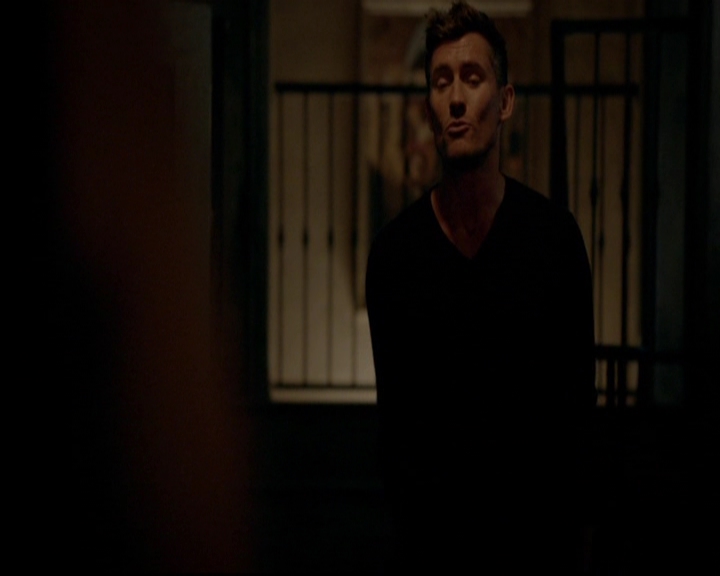 VampireDiariesWorld-dot-nl_TheOriginals_3x16AloneWithEverybody1550.jpg