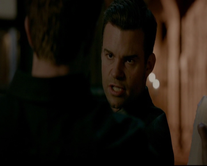 VampireDiariesWorld-dot-nl_TheOriginals_3x16AloneWithEverybody1631.jpg