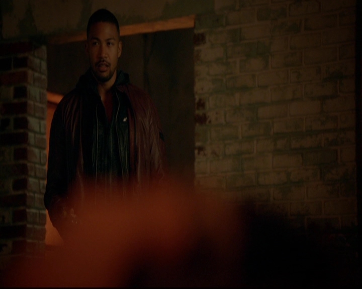 VampireDiariesWorld-dot-nl_TheOriginals_3x16AloneWithEverybody2201.jpg