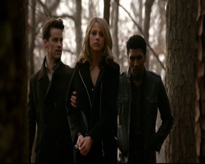 VampireDiariesWorld-dot-nl_TheOriginals_3x17BehindTheBlackHorizon0009.jpg