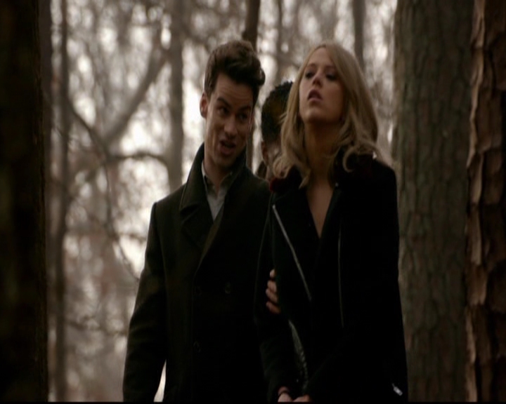 VampireDiariesWorld-dot-nl_TheOriginals_3x17BehindTheBlackHorizon0013.jpg