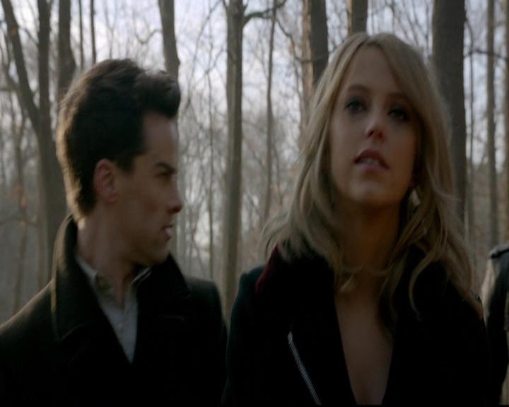 VampireDiariesWorld-dot-nl_TheOriginals_3x17BehindTheBlackHorizon0017.jpg