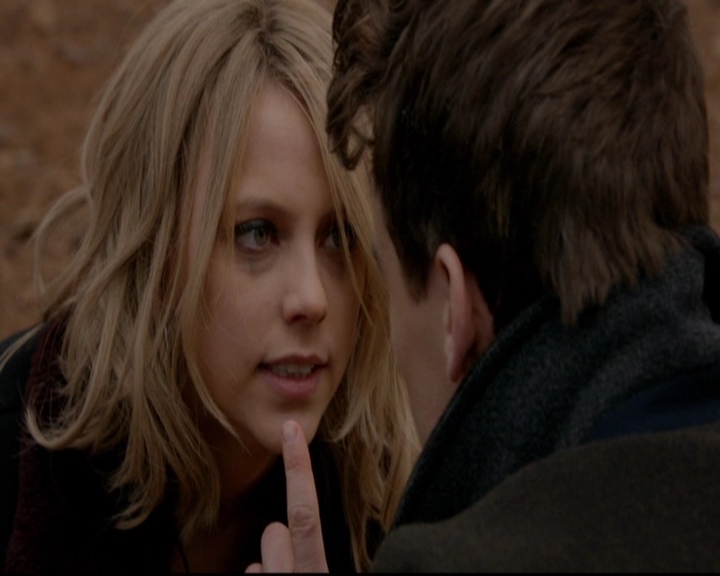 VampireDiariesWorld-dot-nl_TheOriginals_3x17BehindTheBlackHorizon0570.jpg
