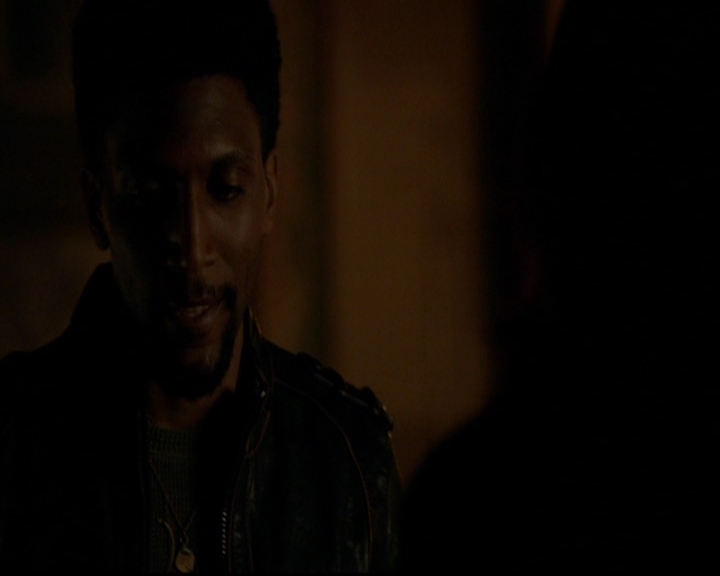VampireDiariesWorld-dot-nl_TheOriginals_3x17BehindTheBlackHorizon2105.jpg