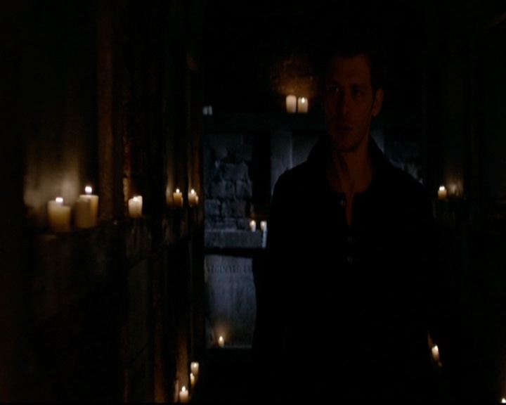 VampireDiariesWorld-dot-nl_TheOriginals_3x17BehindTheBlackHorizon2223.jpg