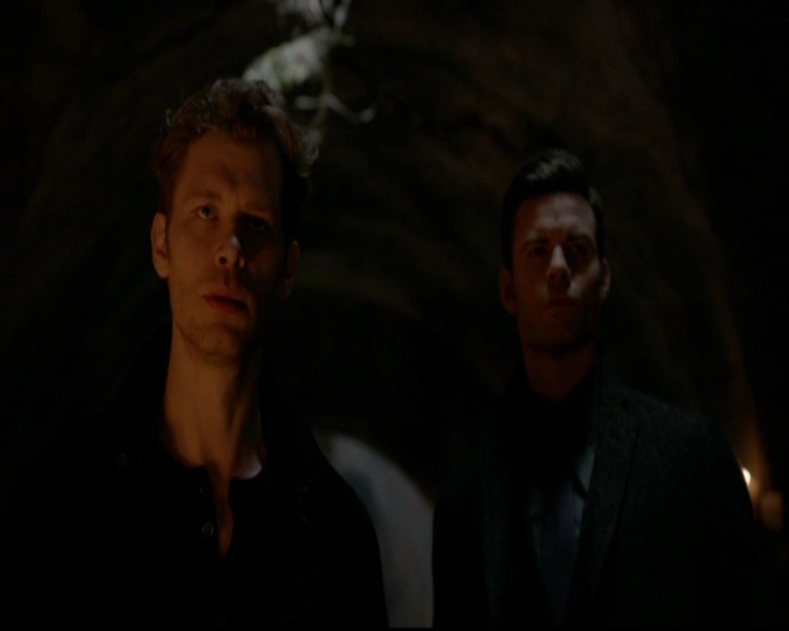 VampireDiariesWorld-dot-nl_TheOriginals_3x17BehindTheBlackHorizon2231.jpg