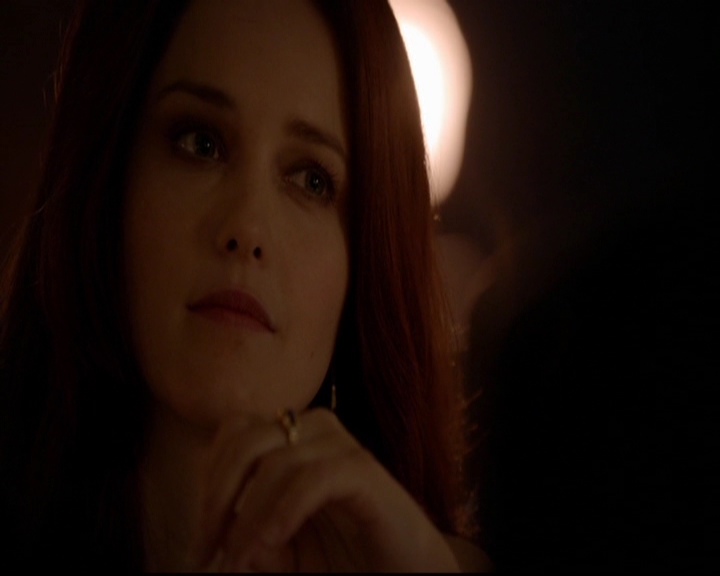 VampireDiariesWorld-dot-nl_TheOriginals_3x18TheDevilComesHereAndSighs0093.jpg
