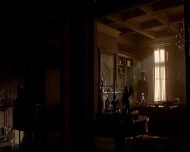 VampireDiariesWorld-dot-nl_TheOriginals_3x18TheDevilComesHereAndSighs0173.jpg