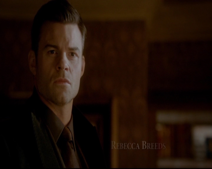 VampireDiariesWorld-dot-nl_TheOriginals_3x18TheDevilComesHereAndSighs0219.jpg