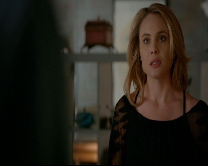 VampireDiariesWorld-dot-nl_TheOriginals_3x18TheDevilComesHereAndSighs0317.jpg