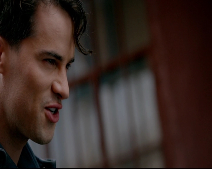 VampireDiariesWorld-dot-nl_TheOriginals_3x18TheDevilComesHereAndSighs0428.jpg