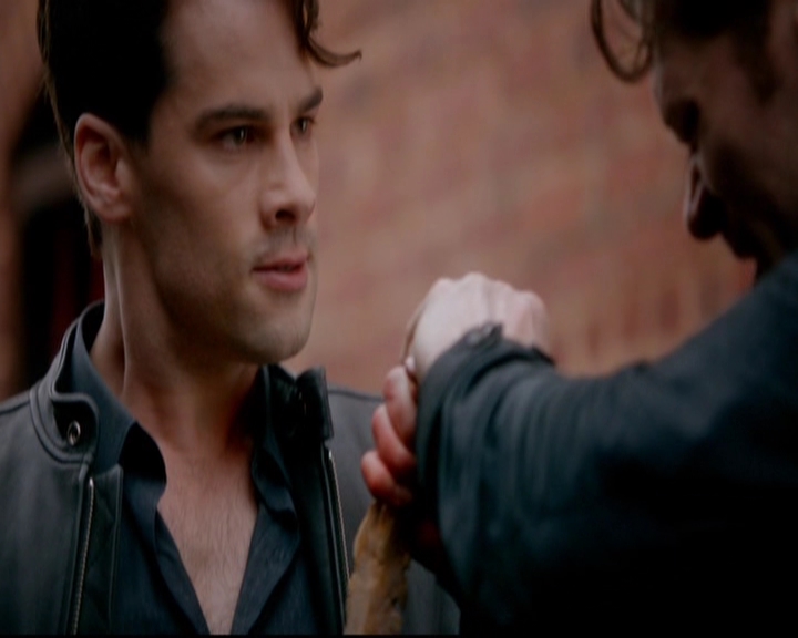 VampireDiariesWorld-dot-nl_TheOriginals_3x18TheDevilComesHereAndSighs0449.jpg