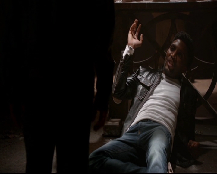VampireDiariesWorld-dot-nl_TheOriginals_3x18TheDevilComesHereAndSighs0874.jpg