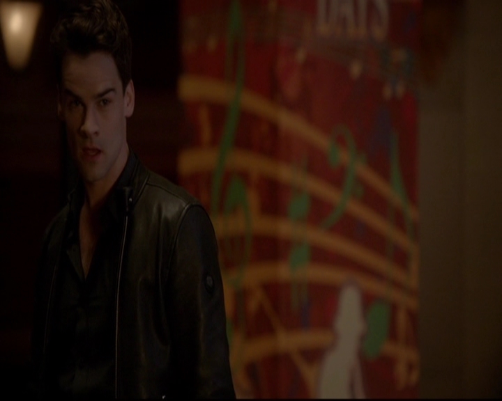 VampireDiariesWorld-dot-nl_TheOriginals_3x18TheDevilComesHereAndSighs1270.jpg