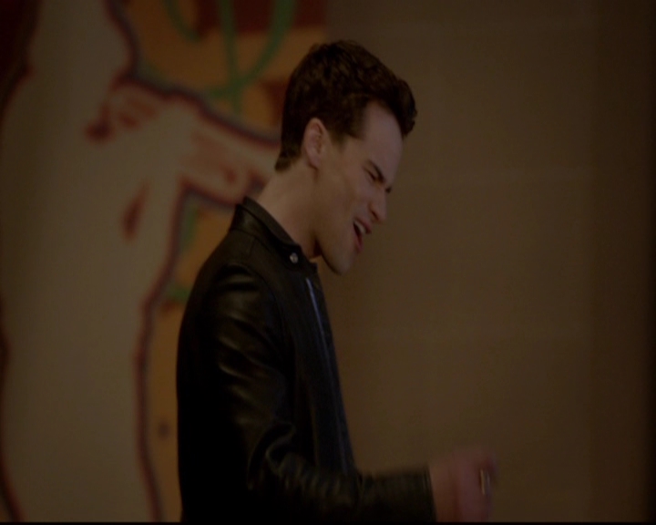 VampireDiariesWorld-dot-nl_TheOriginals_3x18TheDevilComesHereAndSighs1285.jpg