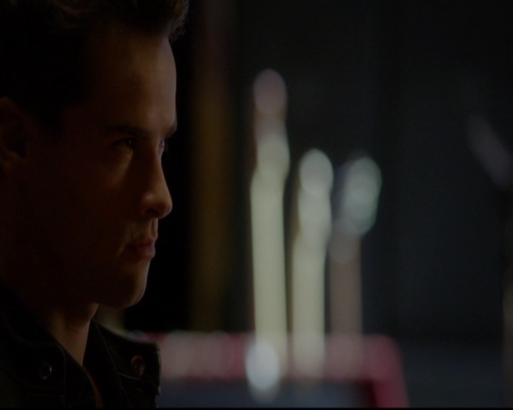 VampireDiariesWorld-dot-nl_TheOriginals_3x18TheDevilComesHereAndSighs1309.jpg