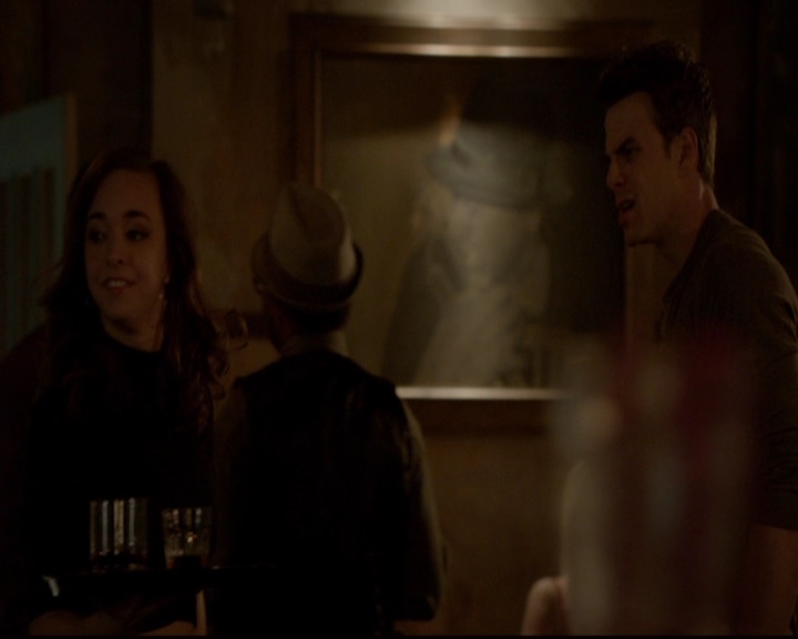 VampireDiariesWorld-dot-nl_TheOriginals_3x18TheDevilComesHereAndSighs1352.jpg