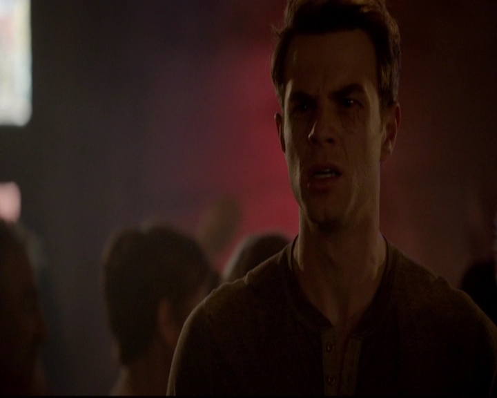 VampireDiariesWorld-dot-nl_TheOriginals_3x18TheDevilComesHereAndSighs1357.jpg