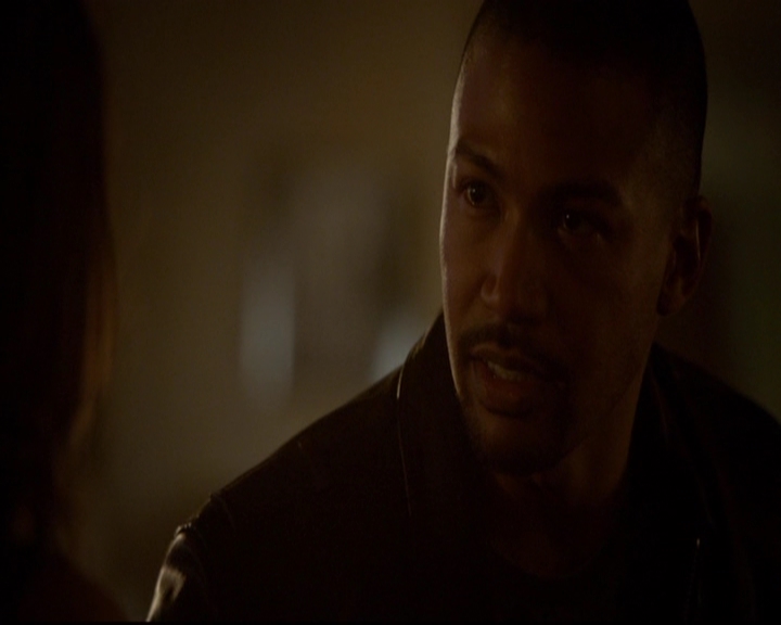 VampireDiariesWorld-dot-nl_TheOriginals_3x18TheDevilComesHereAndSighs1381.jpg