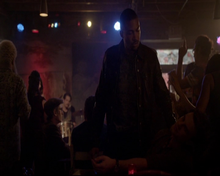 VampireDiariesWorld-dot-nl_TheOriginals_3x18TheDevilComesHereAndSighs1386.jpg