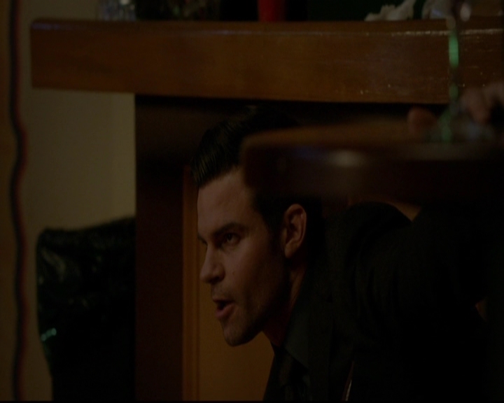 VampireDiariesWorld-dot-nl_TheOriginals_3x18TheDevilComesHereAndSighs1390.jpg