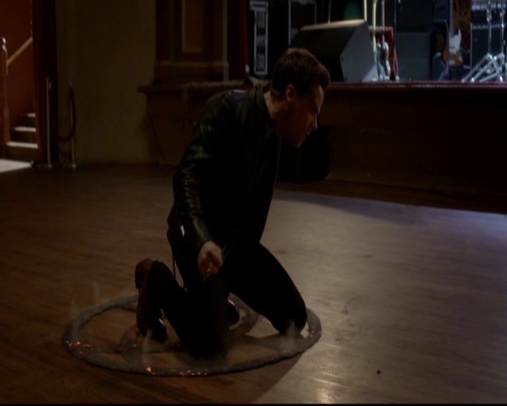 VampireDiariesWorld-dot-nl_TheOriginals_3x18TheDevilComesHereAndSighs1418.jpg
