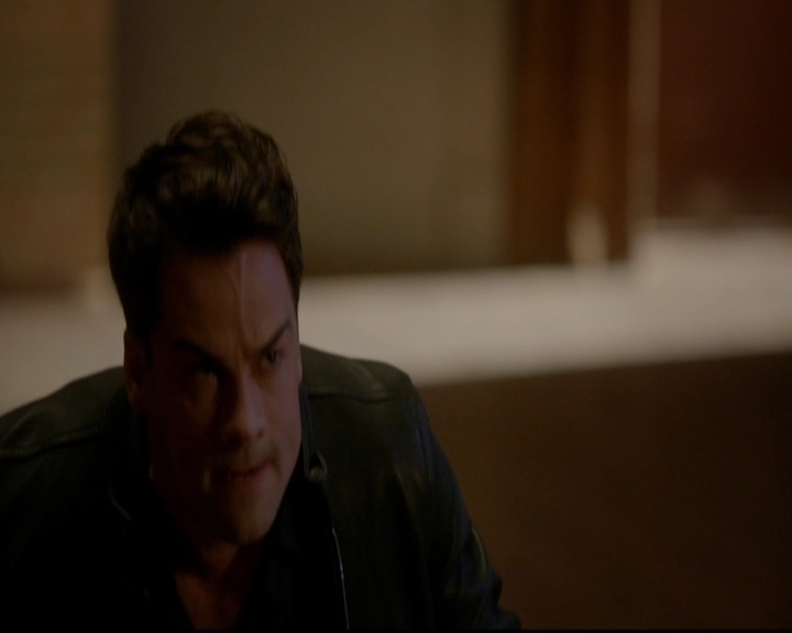 VampireDiariesWorld-dot-nl_TheOriginals_3x18TheDevilComesHereAndSighs1420.jpg