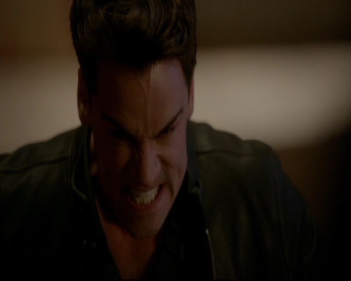 VampireDiariesWorld-dot-nl_TheOriginals_3x18TheDevilComesHereAndSighs1433.jpg
