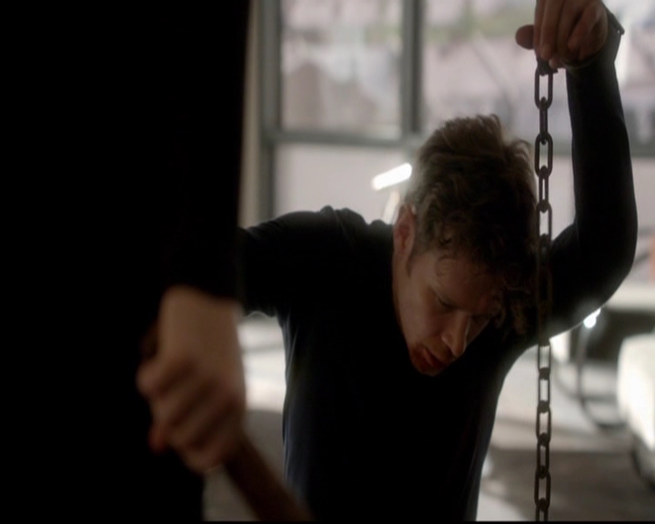 VampireDiariesWorld-dot-nl_TheOriginals_3x18TheDevilComesHereAndSighs1435.jpg