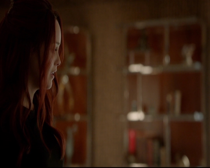 VampireDiariesWorld-dot-nl_TheOriginals_3x18TheDevilComesHereAndSighs1438.jpg