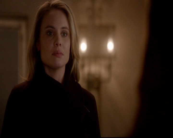 VampireDiariesWorld-dot-nl_TheOriginals_3x18TheDevilComesHereAndSighs1506.jpg