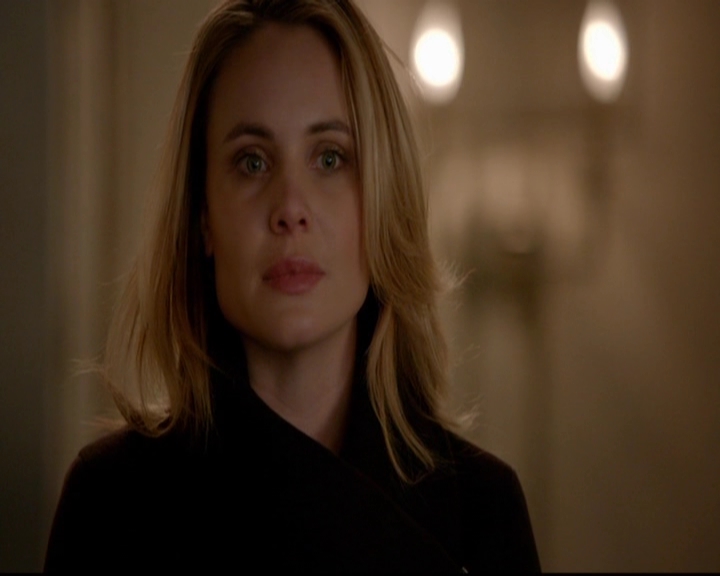 VampireDiariesWorld-dot-nl_TheOriginals_3x18TheDevilComesHereAndSighs1822.jpg