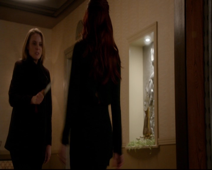 VampireDiariesWorld-dot-nl_TheOriginals_3x18TheDevilComesHereAndSighs1829.jpg