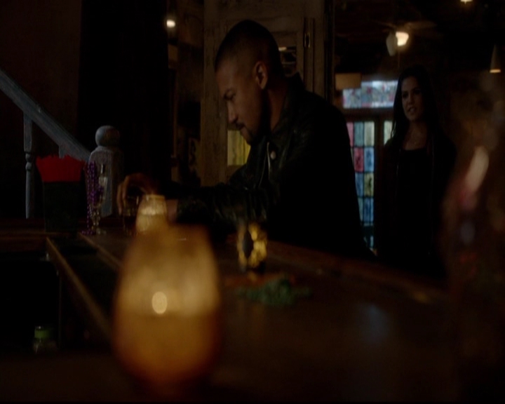 VampireDiariesWorld-dot-nl_TheOriginals_3x18TheDevilComesHereAndSighs1955.jpg VampireDiariesWorld-dot-nl_TheOriginals_3x18TheDevilComesHereAndSighs1955.jpg