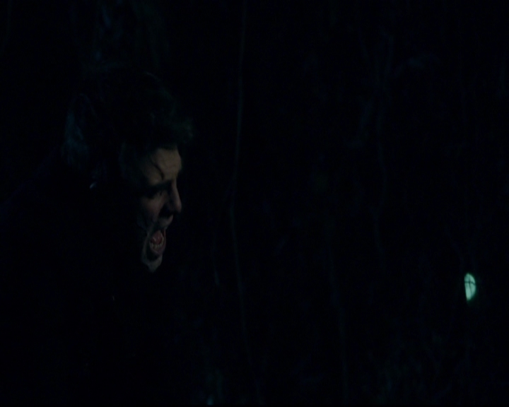 VampireDiariesWorld-dot-nl_TheOriginals_3x18TheDevilComesHereAndSighs2032.jpg