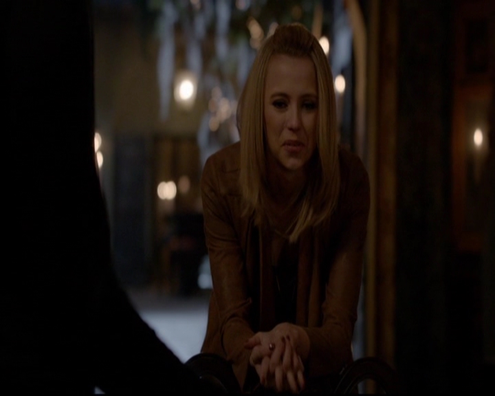 VampireDiariesWorld-dot-nl_TheOriginals_3x18TheDevilComesHereAndSighs2098.jpg