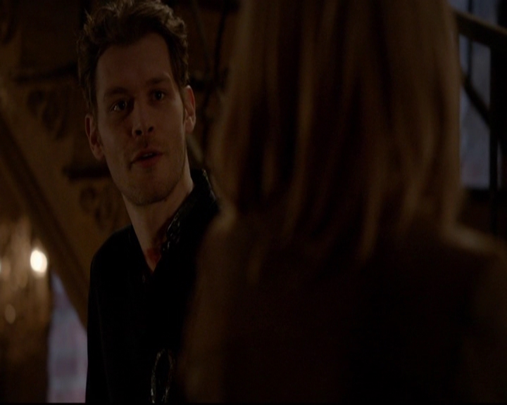 VampireDiariesWorld-dot-nl_TheOriginals_3x18TheDevilComesHereAndSighs2113.jpg