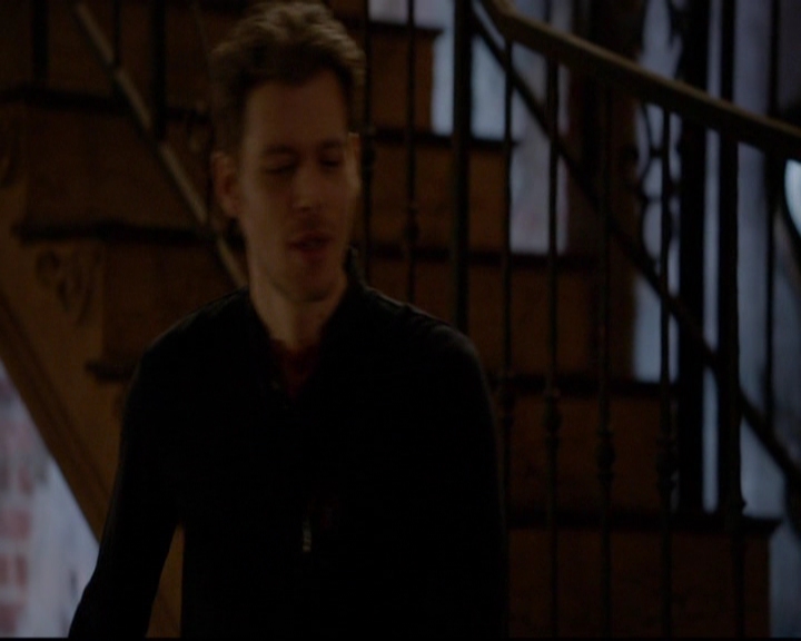 VampireDiariesWorld-dot-nl_TheOriginals_3x18TheDevilComesHereAndSighs2117.jpg