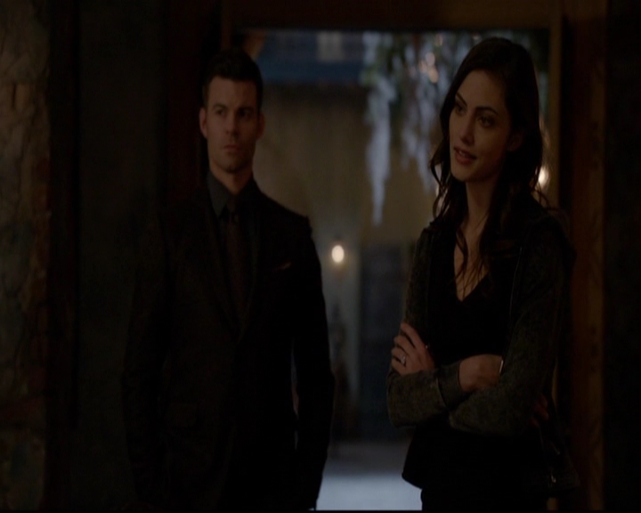 VampireDiariesWorld-dot-nl_TheOriginals_3x18TheDevilComesHereAndSighs2129.jpg