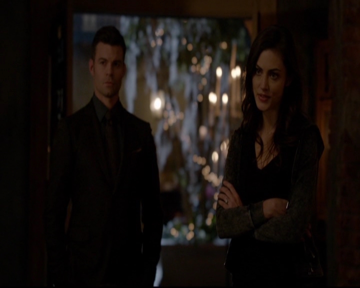 VampireDiariesWorld-dot-nl_TheOriginals_3x18TheDevilComesHereAndSighs2131.jpg