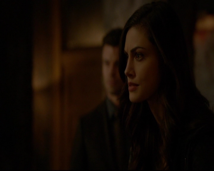 VampireDiariesWorld-dot-nl_TheOriginals_3x18TheDevilComesHereAndSighs2136.jpg