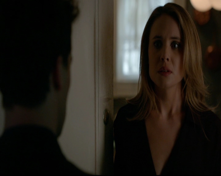 VampireDiariesWorld-dot-nl_TheOriginals_3x18TheDevilComesHereAndSighs2211.jpg