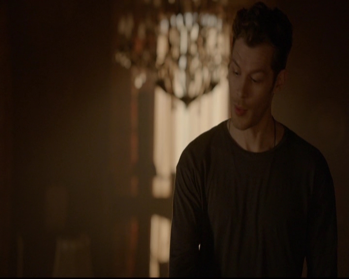 VampireDiariesWorld-dot-nl_TheOriginals_3x19NoMoreHeartbreaks0512.jpg